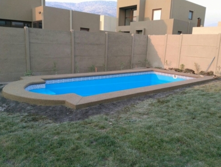 PISCINA TIPO ROMANA 8 x 3.4 B
