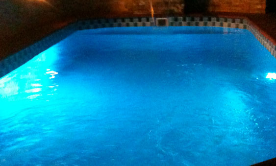 Iluminación LED Piscinas del Valle